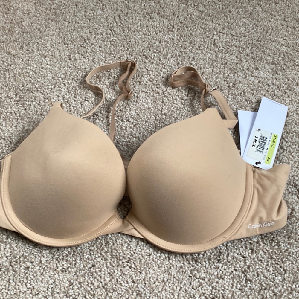 36b nwt Calvin Klein plunge push up